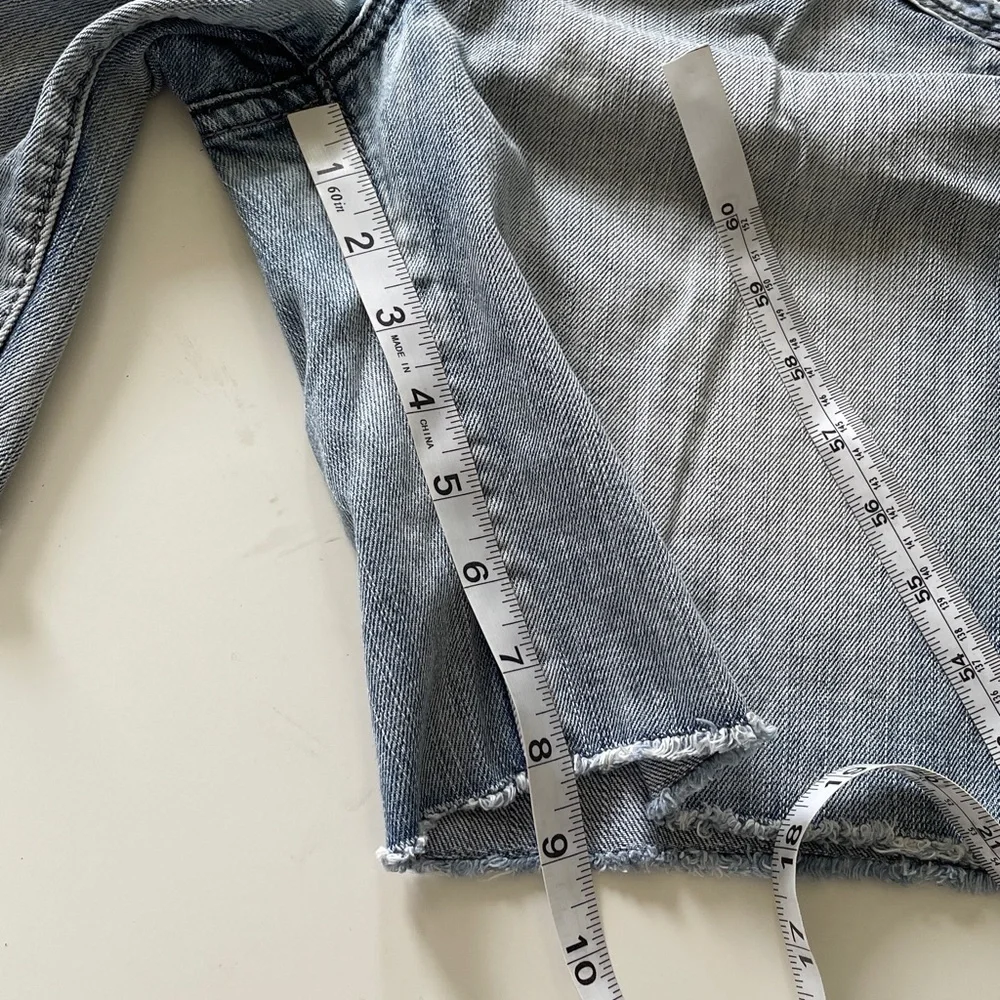 EXPRESS Low Rise Jean Shorts Button Fly Cut Off Jean Short Beach Wash Blue